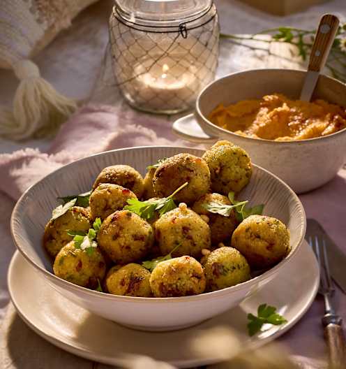 Couscous-Bällchen mit Süßkartoffel-Tahin-Creme - Cookidoo® – the ...