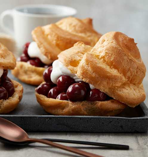 Windbeutel mit Sahne-Kirsch-Füllung - Cookidoo® – das offizielle ...
