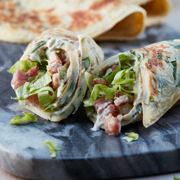 Bärlauch-Crêpes mit Frischkäsecreme und Eisbergsalat - Cookidoo® – das ...