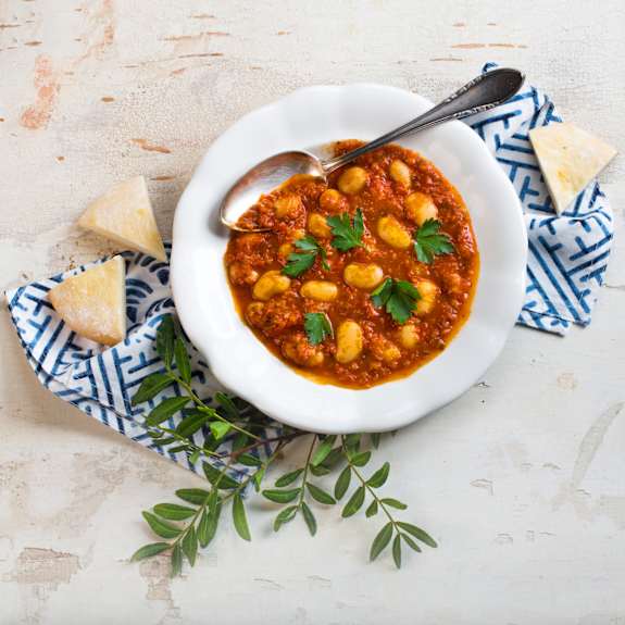 Gigantes d'haricots blancs et bouillon de tomate Cookidoo® the