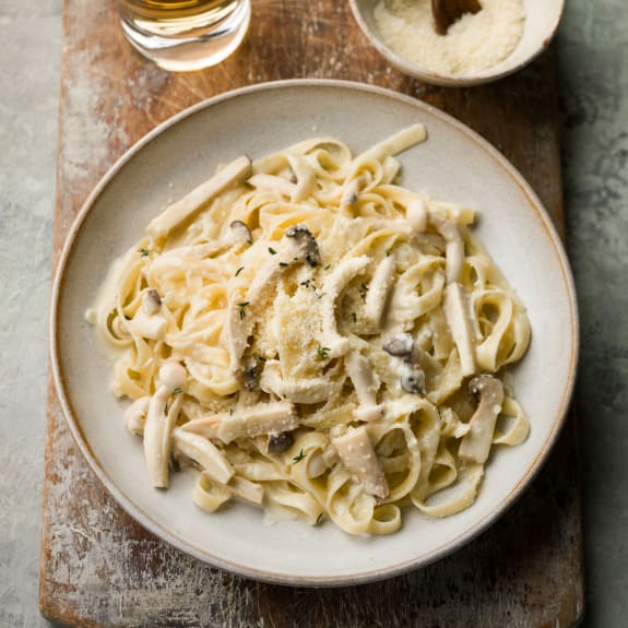 Creamy Truffled Mushroom Tagliatelle - Tagliatelle con crema di funghi ...