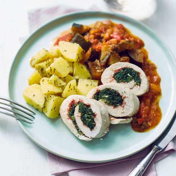 Puten-Spinat-Röllchen mit Ratatouille und Kartoffeln - Cookidoo® – the ...