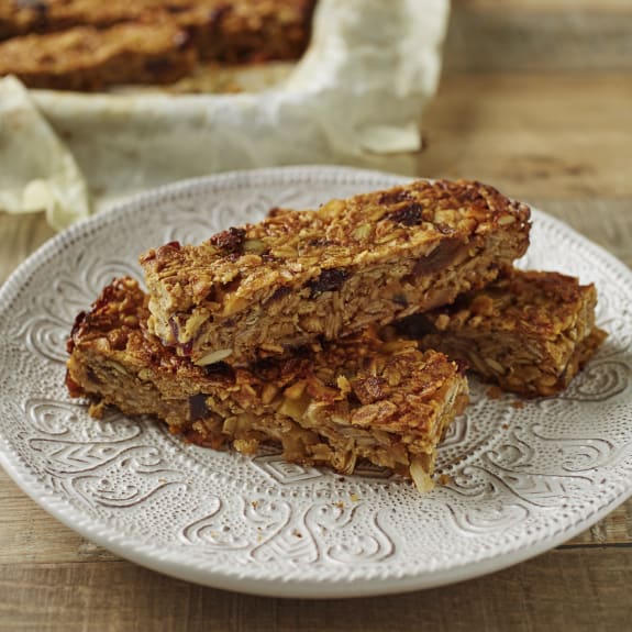 Chewy Cinnamon Apple Bars - Cookidoo® – the official Thermomix® recipe ...