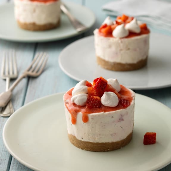 Individual Eton Mess Cheesecakes - Cookidoo® – the official Thermomix ...