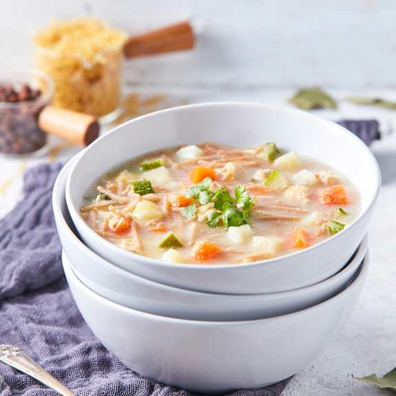 Caldo de pollo con fideos Cookidoo® la plataforma de recetas