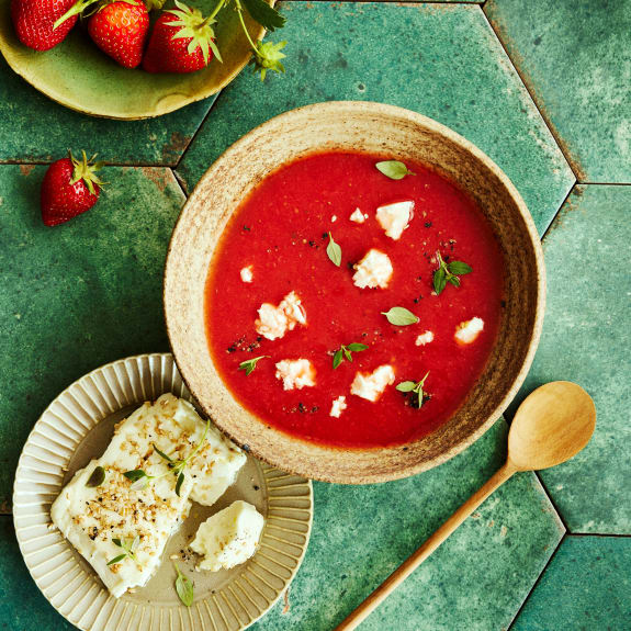 Tomaten-Erdbeer-Chili-Suppe mit Sesam-Feta - Cookidoo® – la plateforme ...