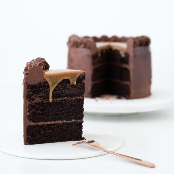 Magnolia Kitchen Signature Chocolate Cake With Dark Chocolate Ganache   F35d314ac5445e379e7c607240f47cae65e0e17a 