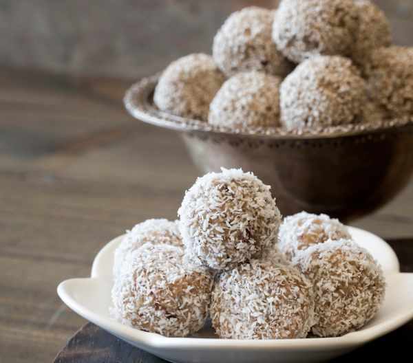 Macadamia protein balls with coconut butter Cookidoo® the official