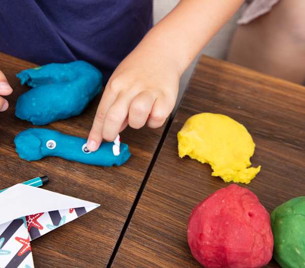 Kinderknete Rezept, Kinderknete Selbermachen (mit Zitronensäure) – Mamaglück &amp; Kuchenzauber
