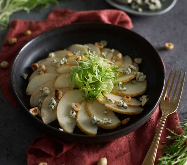 Birnen-Gorgonzola-Salat mit Haselnüssen - Cookidoo® – das offizielle ...