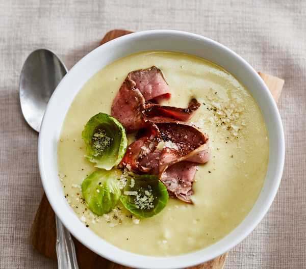 Rosenkohl-Parmesan-Cremesuppe mit mariniertem Roastbeef - Cookidoo ...