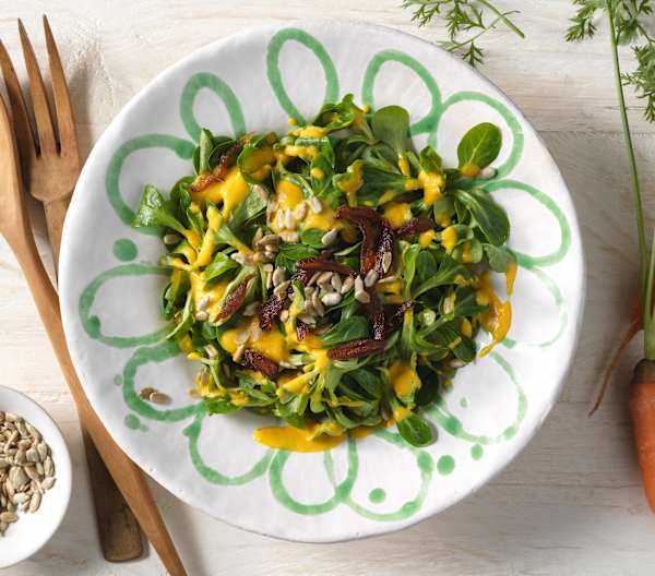Vogerlsalat mit Karotten-Dressing und Sonnenblumenkernen - Cookidoo ...