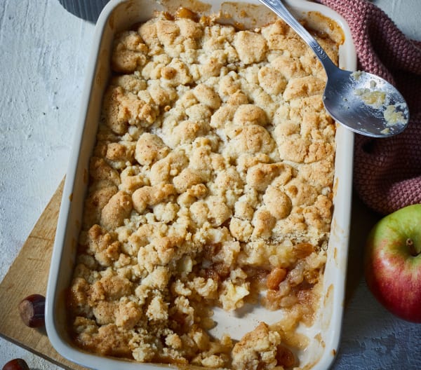 Veganes Apfel-Nuss-Crumble mit Rumrosinen - Cookidoo® – the official ...