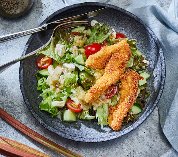 Salat mit Rhabarber und knusprigem Hähnchen - Cookidoo® – Thermomix® 官方食譜平台