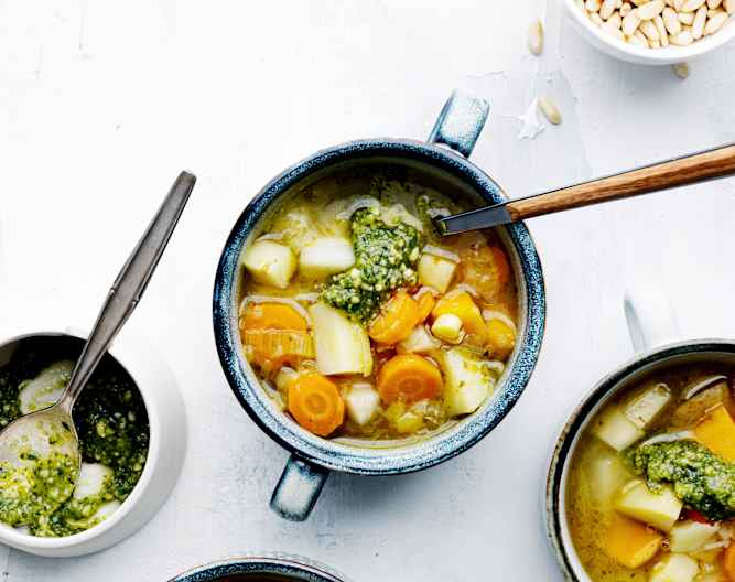 Wurzelgemüse-Suppe mit Cashew-Pesto - Cookidoo® – das offizielle ...
