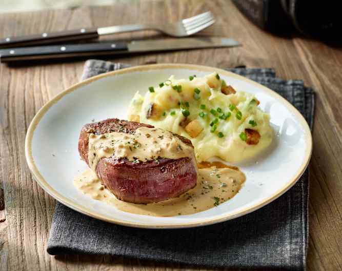 Filetsteaks mit Pfeffersauce und Knusper-Kartoffel-Püree - Cookidoo ...