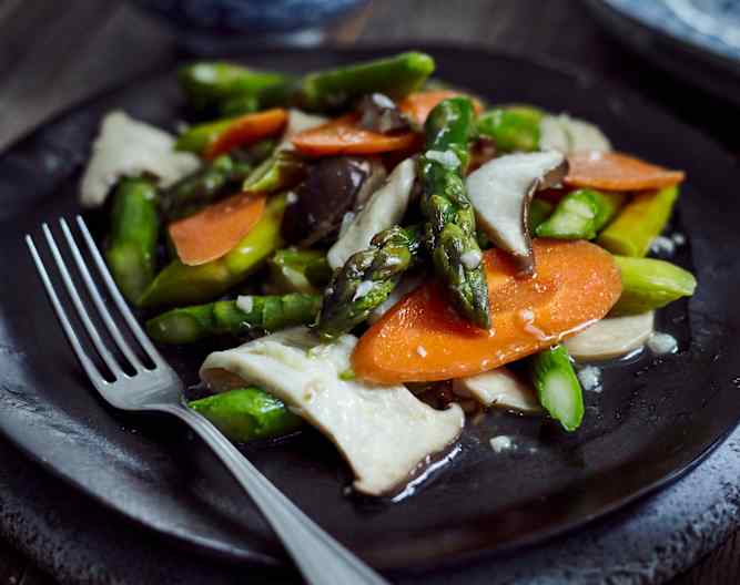 Grüner Spargel mit Pilzen (芦笋炒蘑菇) - Cookidoo® – platform resep resmi ...