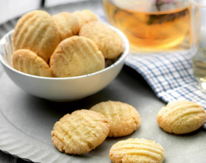 Lemon Puff Biscuits