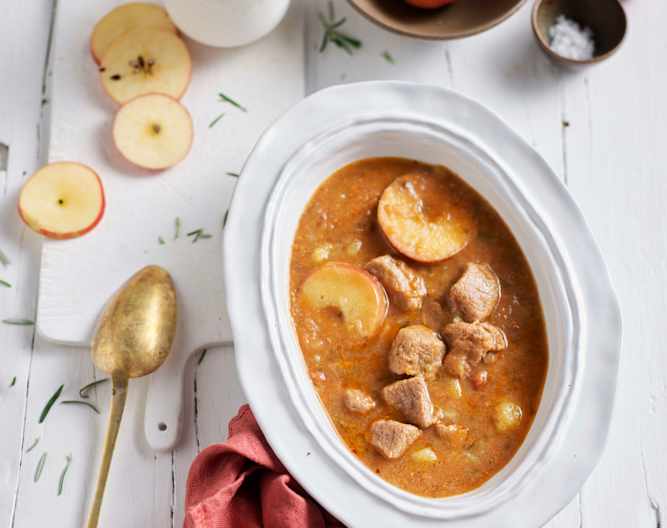 Kalbsgulasch mit Kartoffeln und Äpfeln - Cookidoo® – das offizielle ...