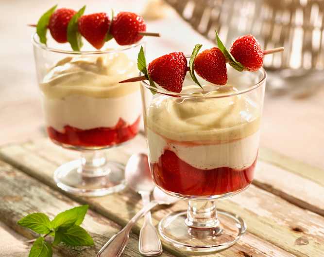 Quark-Mousse mit Vanille-Erdbeeren - Cookidoo® – das offizielle ...