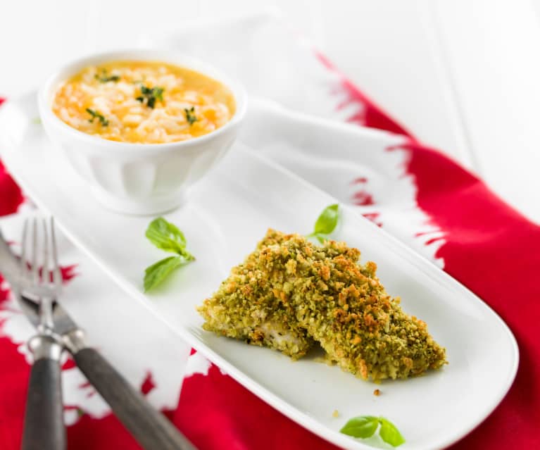 Filetes de peixe com arroz malandro de cenoura