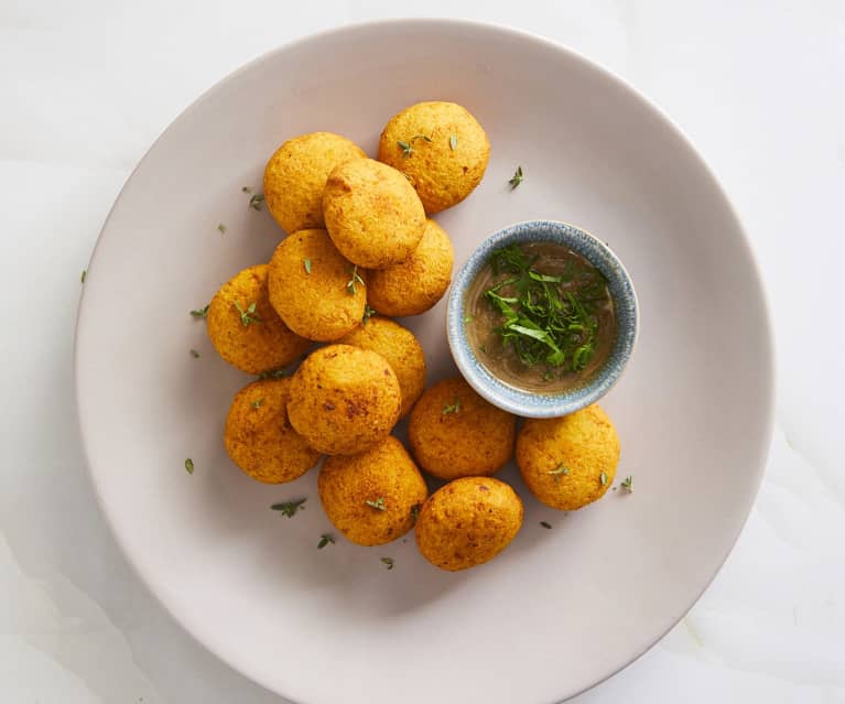 Falafel alle carote con salsa tahini