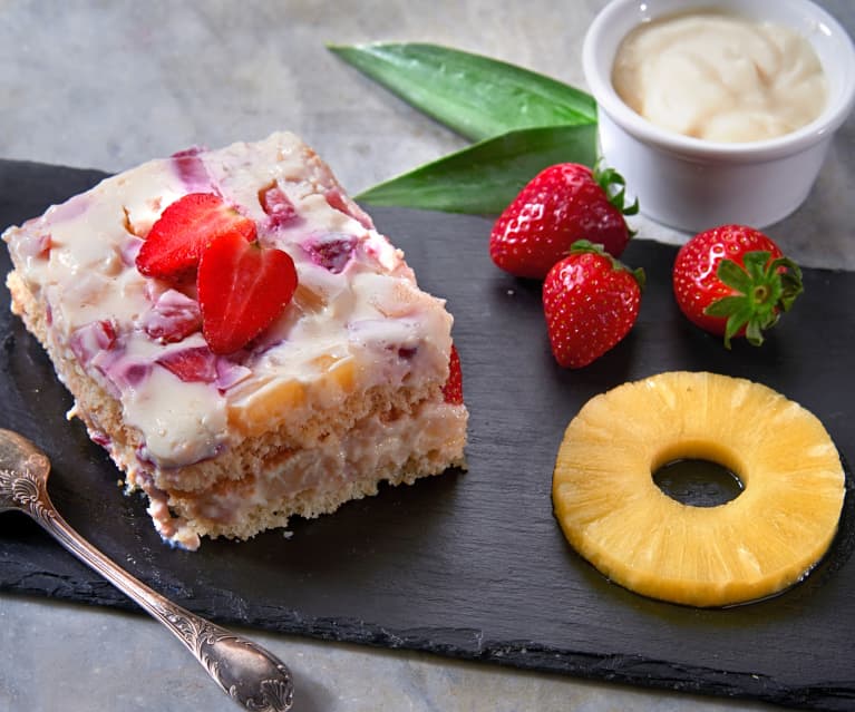 Tiramisù all'ananas e fragole (vegan)