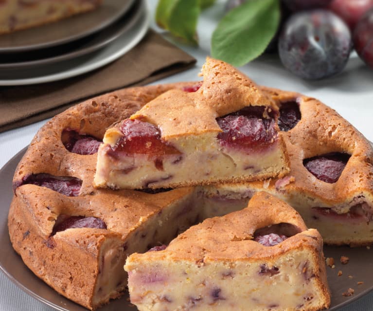 Torta di farro alle mandorle e prugne