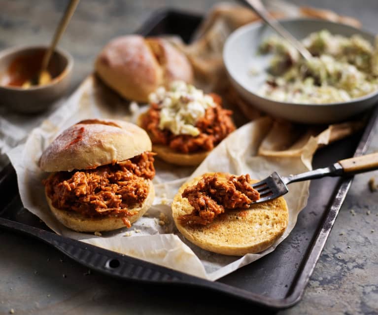 Pulled pork con salsa bbq y ensalada de col en cocción lenta TM6