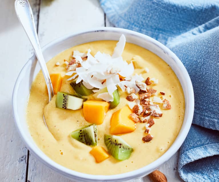 Smoothie bowl z melonem i papają