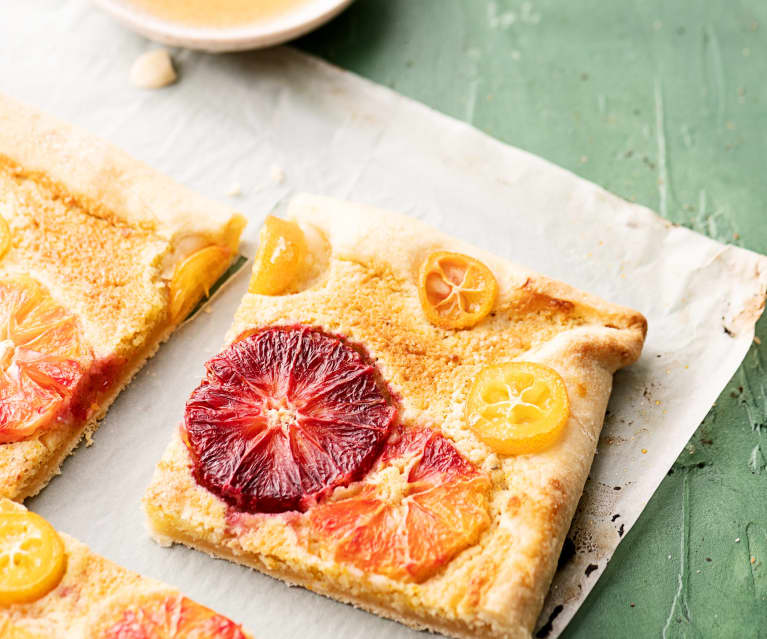 Tarta rústica con almendras y cítricos