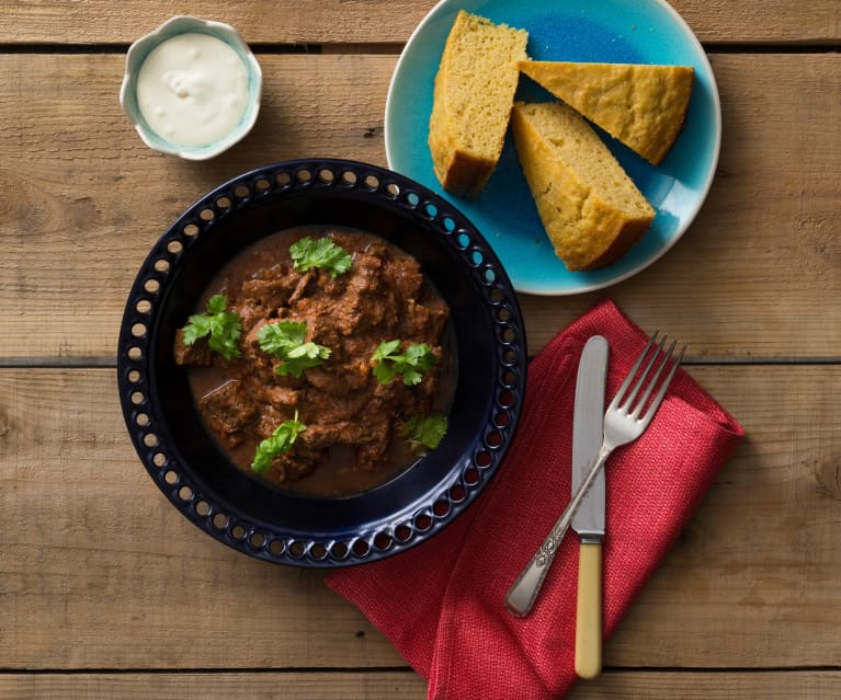 Chili med maisbrød