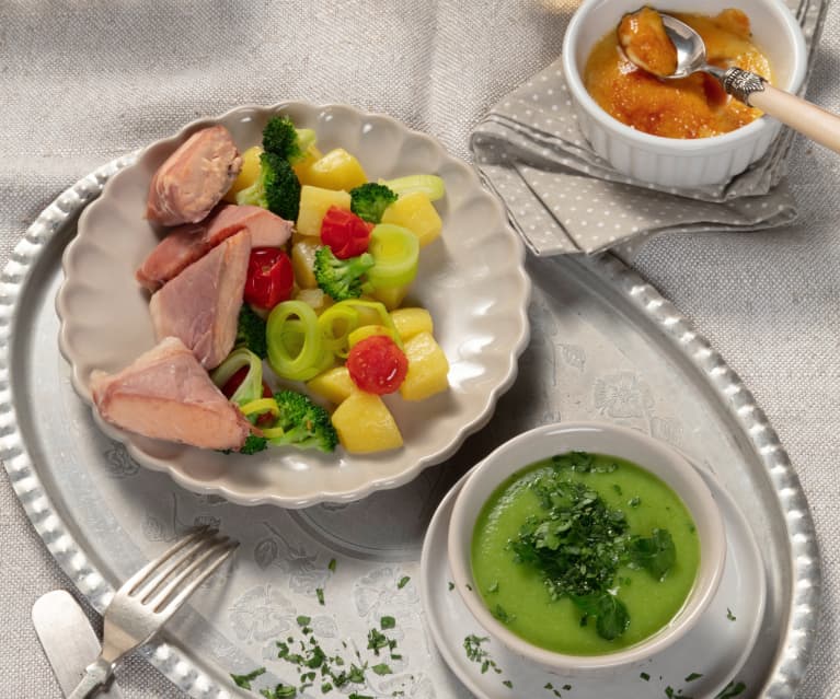 Menü: Petersiliencremesuppe, Gemüse-Lachs-Päckchen & Crème Brûlée