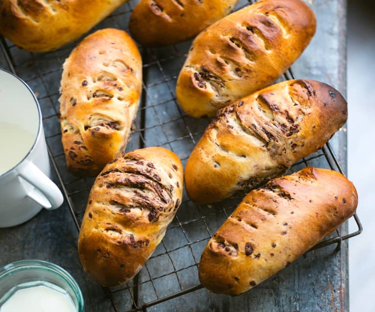 Petits pains au lait et aux pépites de chocolat