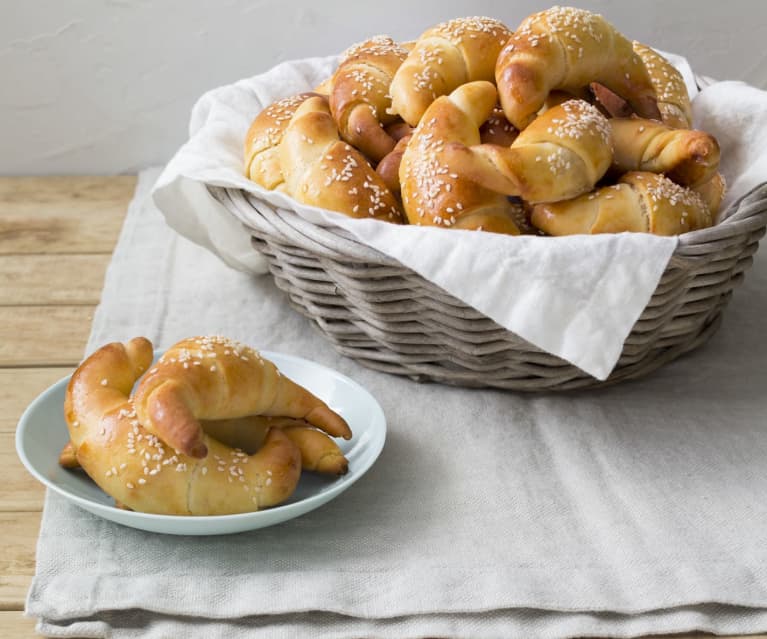 Rogale (Polish brioche crescents) (Grace Mazur) - Cookidoo® – la plataforma  de recetas oficial de Thermomix®