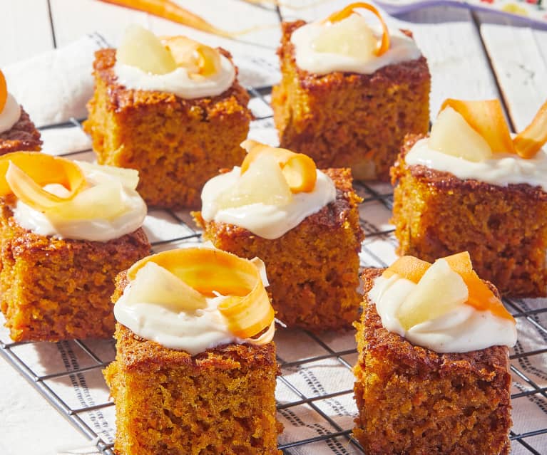 Recette Gâteau épicé aux carottes à la vapeur