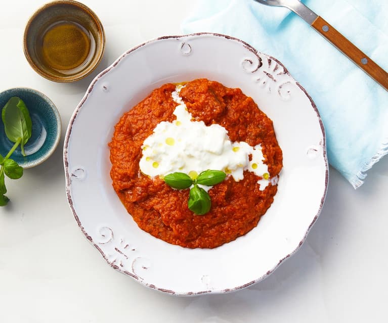 Pappa al pomodoro con stracciatella