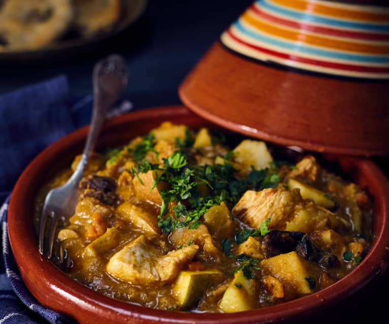 Hähnchen-Tajine mit Birnen und Backpflaumen