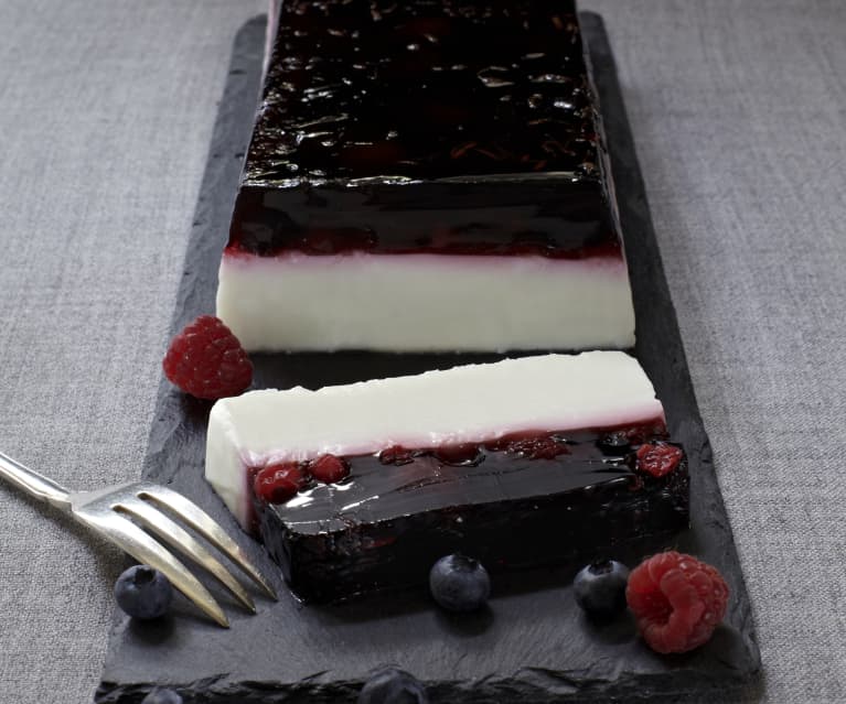 Joghurt-Beeren-Terrine