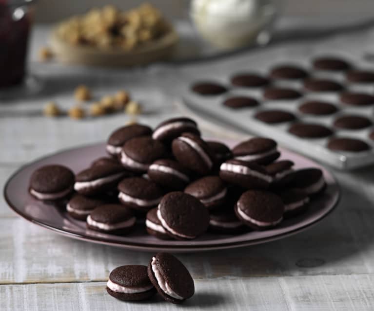 Chocolate whoopie pies con crema de avellana