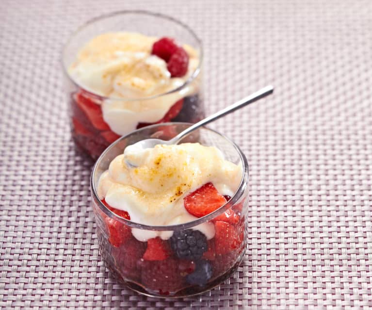 Verrine de fruits exotiques au yaourt et muesli - Cookidoo® – la plateforme  de recettes officielle de Thermomix®