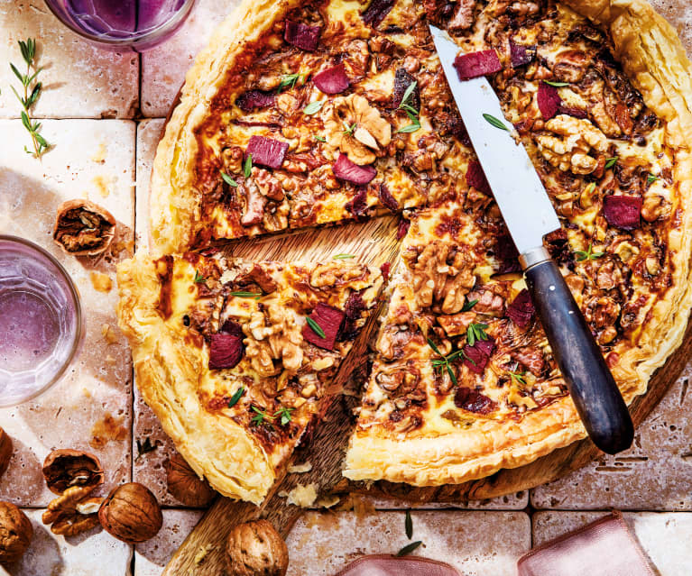 Mini tartelette feuilletées avec confit d'oignon et magret fumé