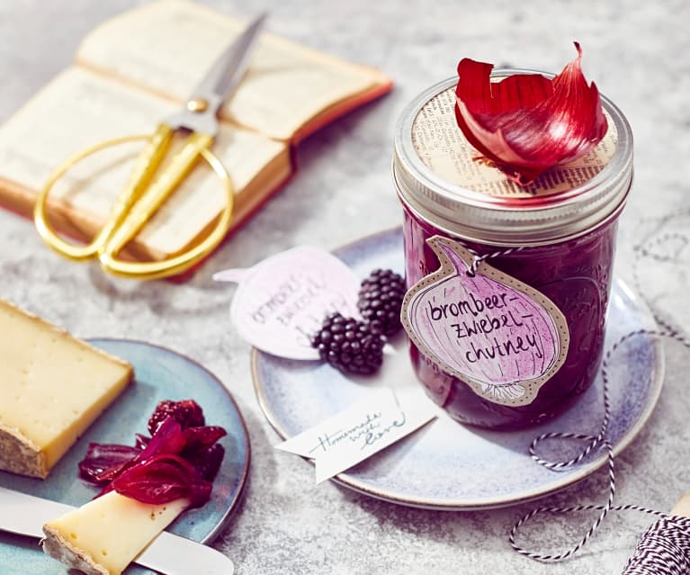 Chutney de moras y cebolla