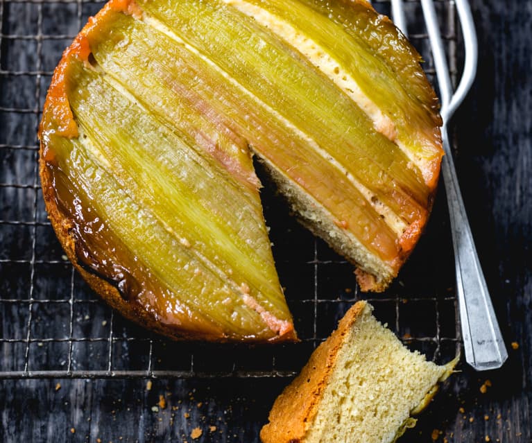 Gâteau renversé yaourt et rhubarbe