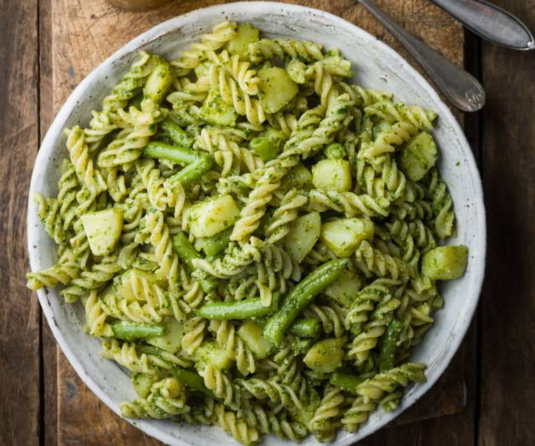 Fusilli cu pesto, fasole verde și cartofi - Pasta alla genovese