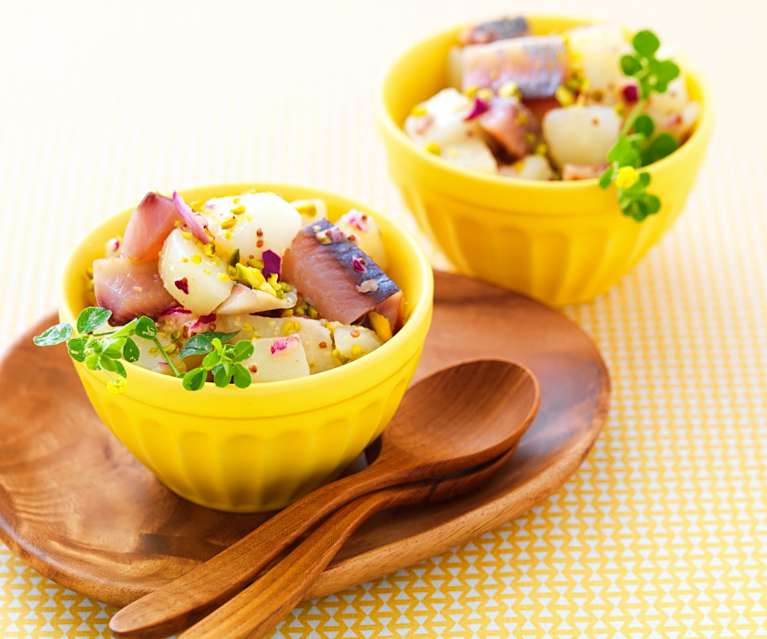 Salade de hareng fumé aux pommes de terre et pistaches