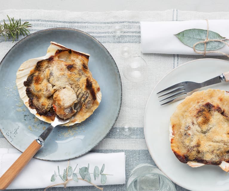 Vieiras gratinadas con champiñones