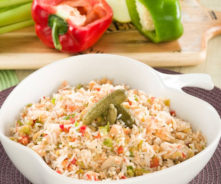 Ensalada de arroz basmati con champiñones y atún