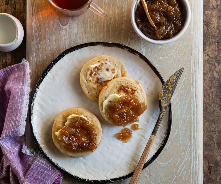 Wholemeal crumpets