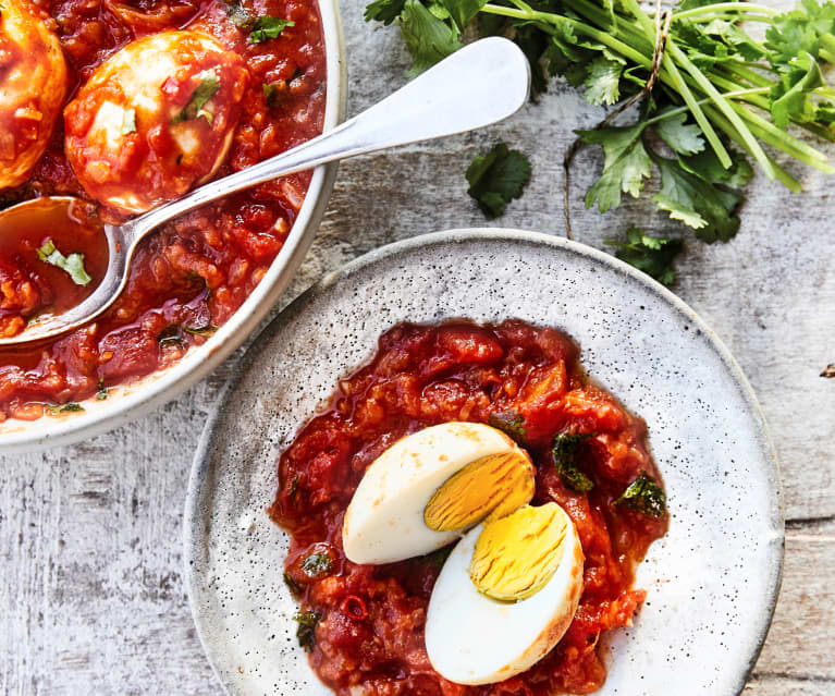 Mijoté indien aux œufs et à la tomate